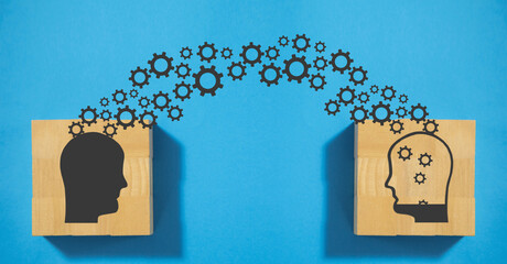 求大神解析一道考研政治题！